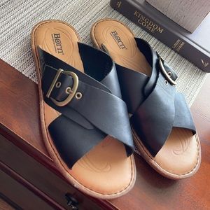 Born Leather sandals size 10  NEW!